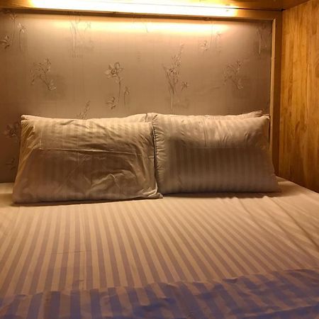 Mm Capsule Hostel Medan Bagian luar foto